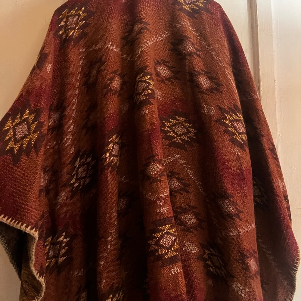 Rustic Brown Patterned Throw Blanket - image 2